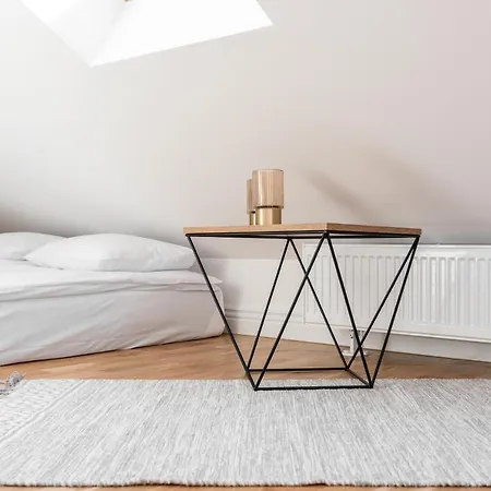 Riverside Premium Class - By Upstairs