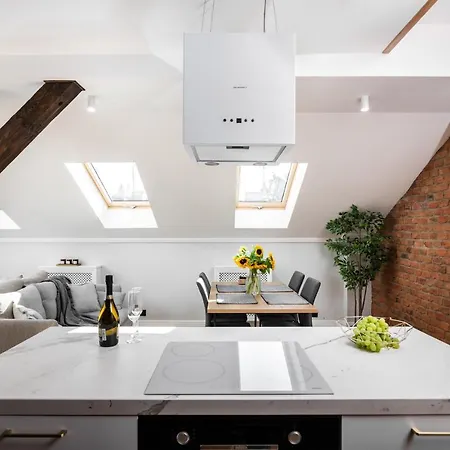 Riverside Premium Class - By Upstairs Apartman *