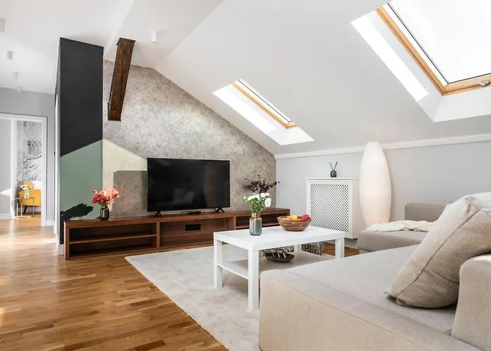 Riverside Premium Class - By Upstairs Apartment *