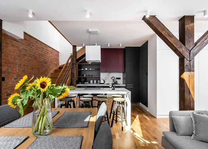 Riverside Premium Class - By Upstairs Apartment *